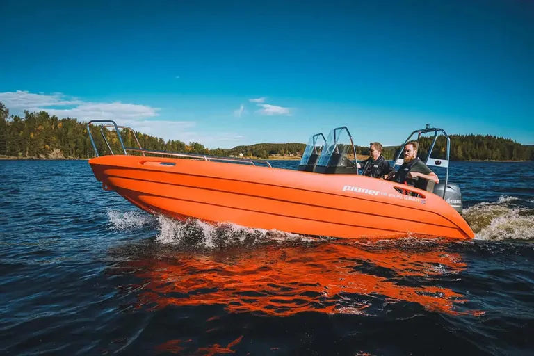 Pioner 16 Explorer