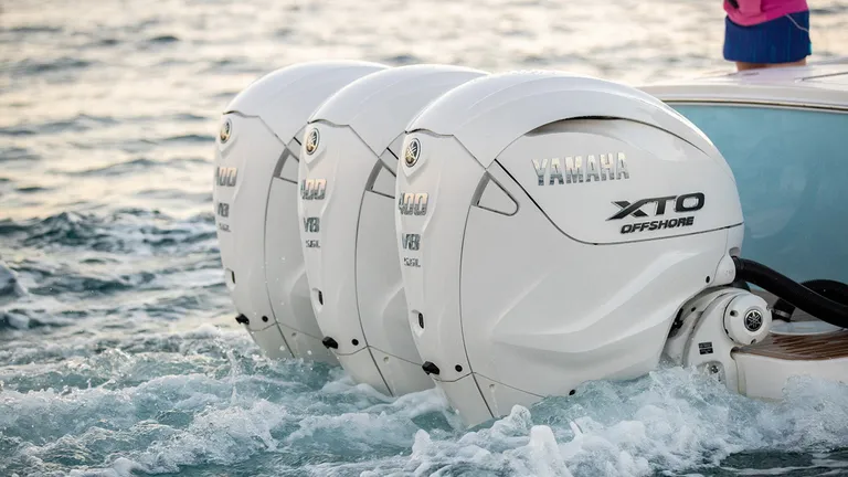 Båtmotor, Yamaha XTO 400hk V8