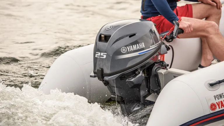 Båtmotor, Yamaha 25 hk