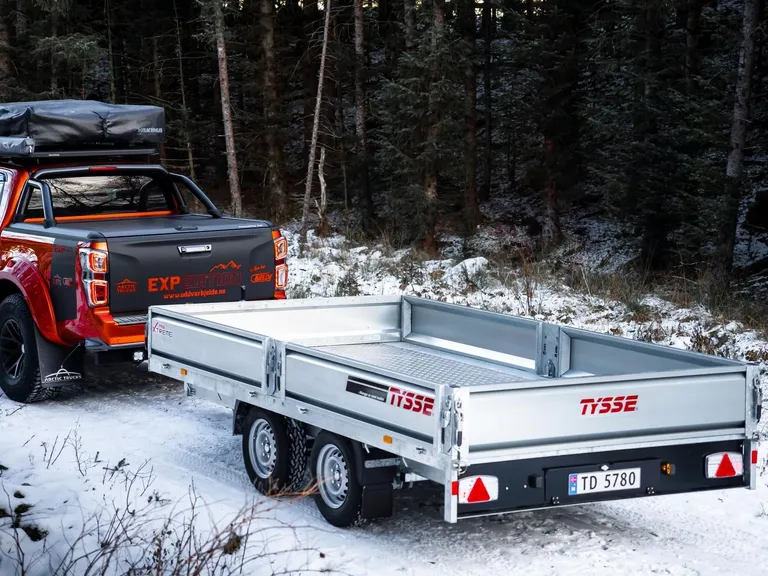 TYSSE XTREME 6827NF, Varehenger