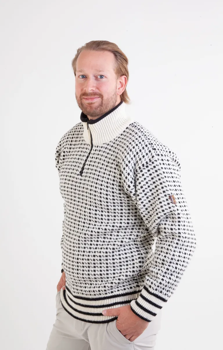 Islender Genser m/Høy hals & zip, Hvit/Sort