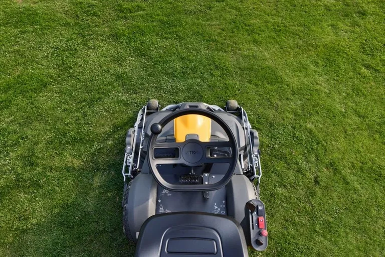 Sitteklipper, Stiga Park 500 WX